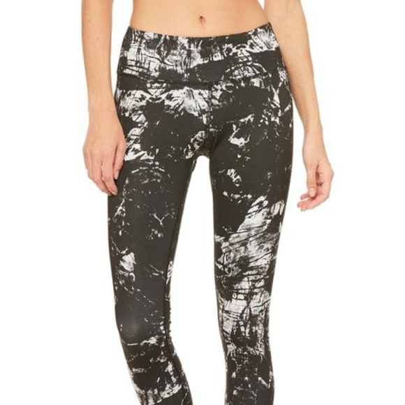 ALO Yoga Pants - NWT Alo Yoga Airbrush Full Length Legging - Medium